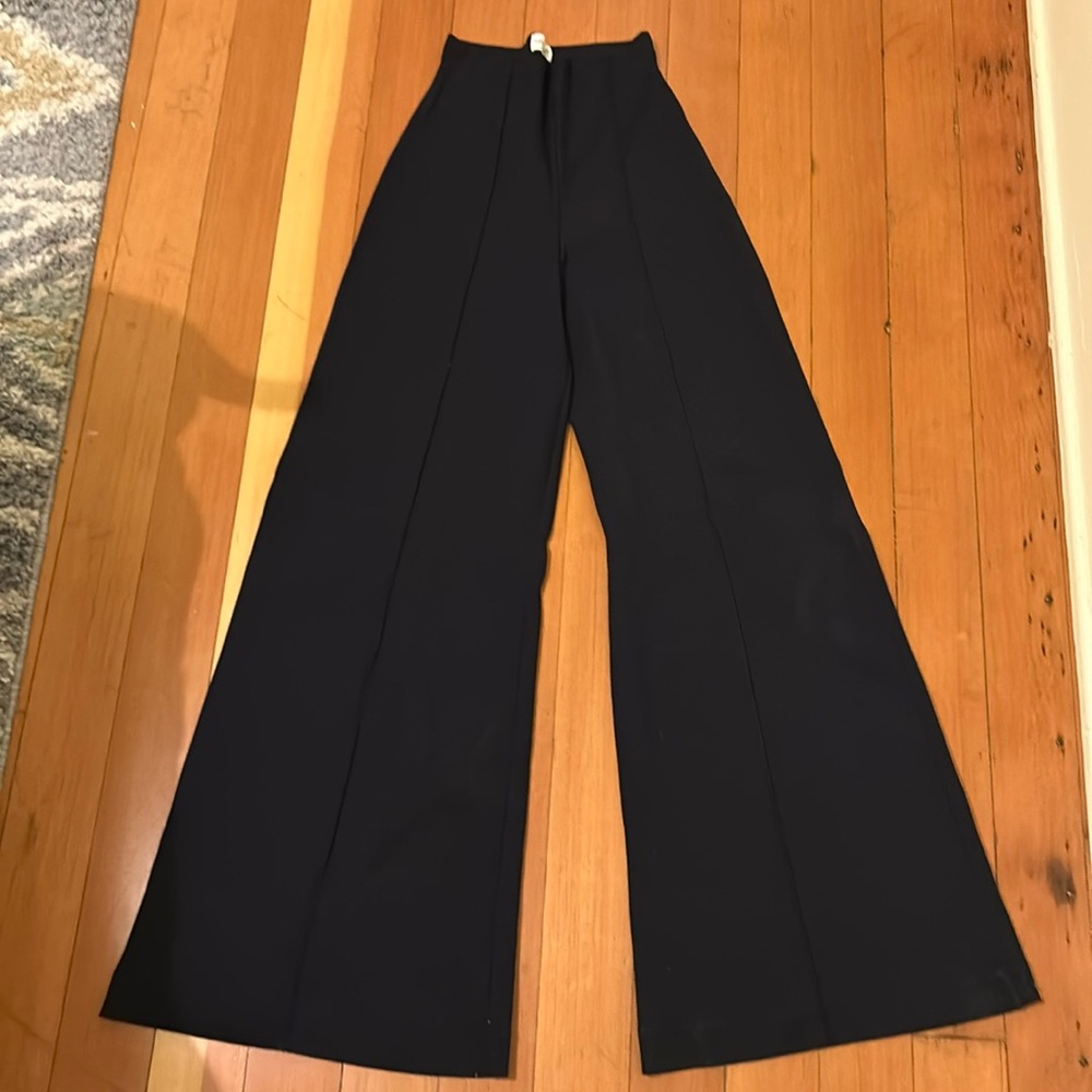 Ripely Rader size 2 ponte flare navy pants